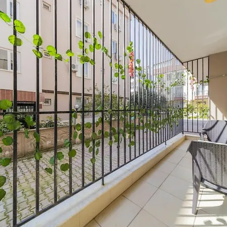 Apartment Cozy Near Shopping Malls In Kepez,