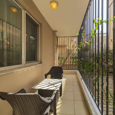 Cozy Near Shopping Malls In Kepez, Apartment Antalya