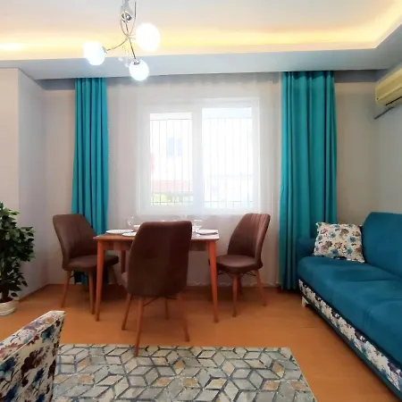 Cozy Near Shopping Malls In Kepez, Apartment Antalya